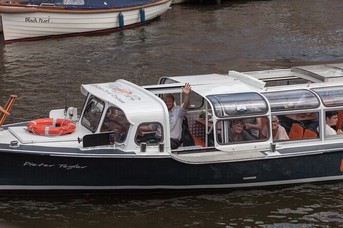 Haarlem: Canal Cruise Spaarne Mill to Mill - Boat Features and Amenities