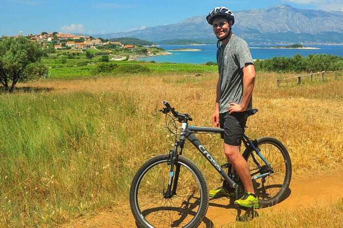 Half-Day Bike Tour in Lumbarda With Wine Tasting - Itinerary and Highlights