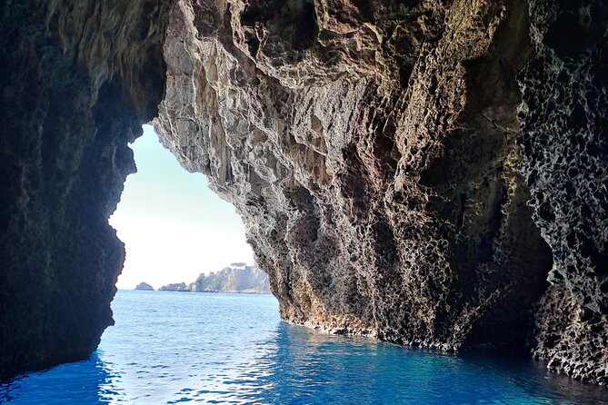 Half Day Private Guided Boat Tour in Taormina - Meeting and Pickup Information