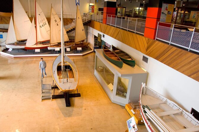 Halifax Harbourfront Small Group Food Walking Tour - Food and Experience Details