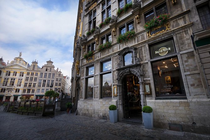 Hard Rock Cafe Brussels With Set Lunch or Dinner - Dining Experience