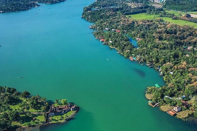 Highlights of Izabal: Livingston + Castle + Boat Ride Tour - Izabal Exploration