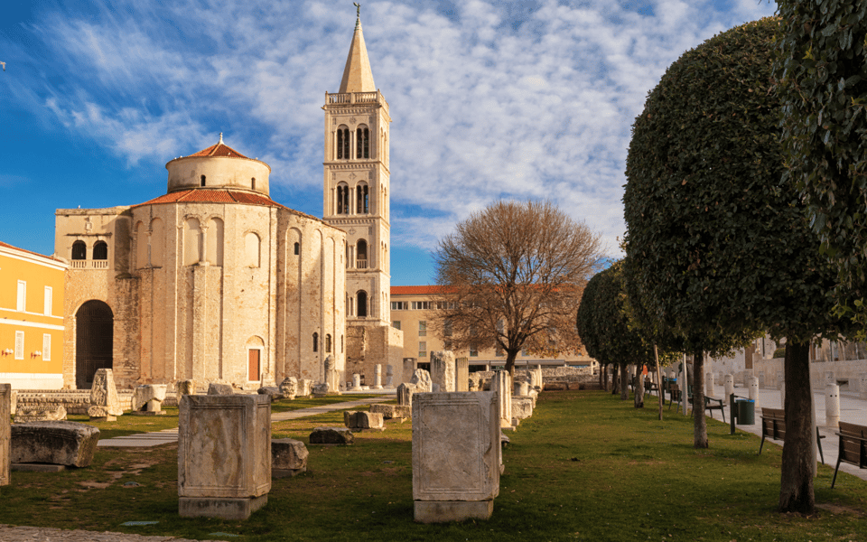 History Walking Tour in Old Center Zadar With Licenced Guide - Whats Included