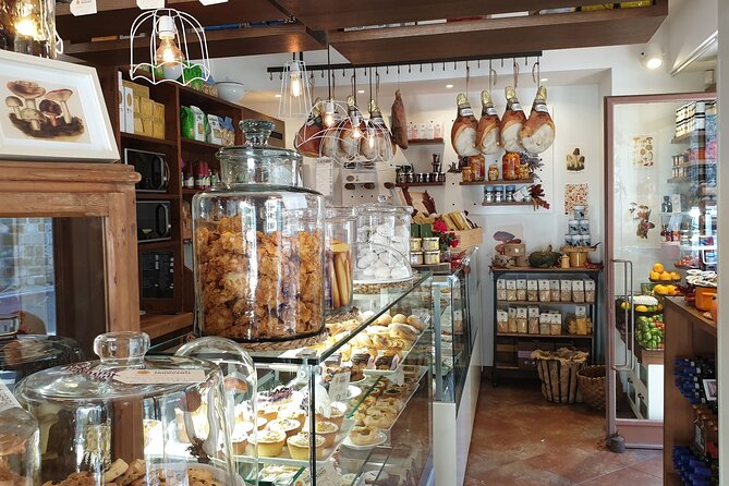 Horseback Ride and Gourmet Cuisine in a Historic Food Shop - Authentic Tuscan Culinary Delight