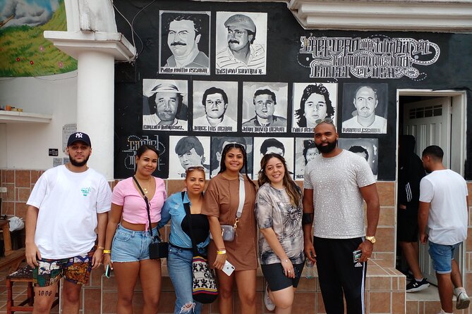 Horseback Riding, Viewpoint and Tour of Pablo Escobar or Commune 13, You Choose - Pablo Escobar Tour