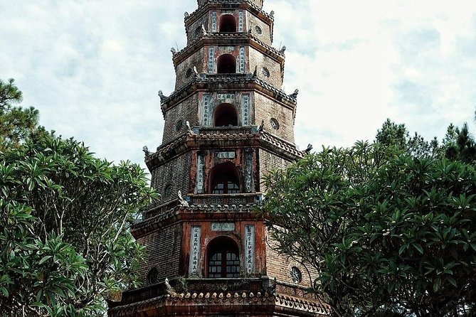 Hue Private Tour to Thuy Bieu Village 1 Day - Included Amenities