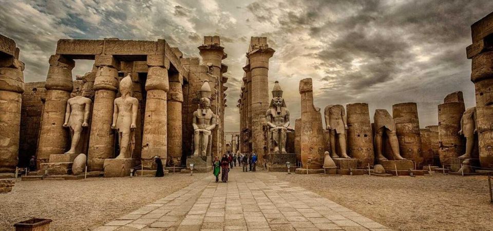 Hurghada: Luxor Valley of Queens, Hatshepsut, Karnak With Lunch - Itinerary and Activities