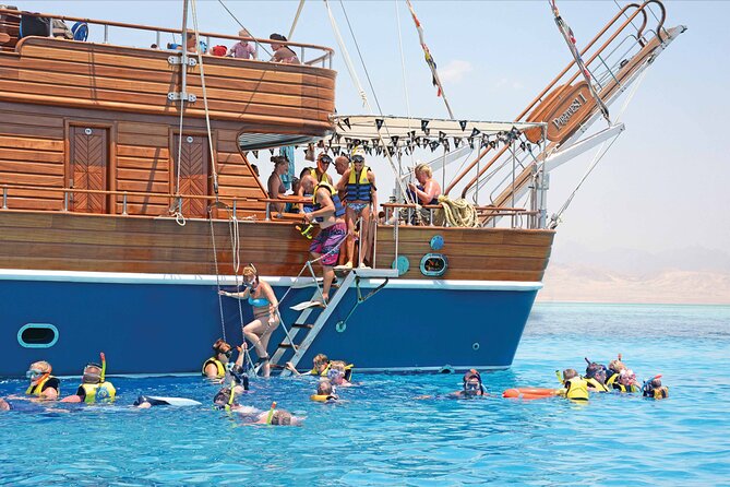 Hurghada Pirates Sailing Boat to Orange Bay & Buffet Lunch - Included Amenities