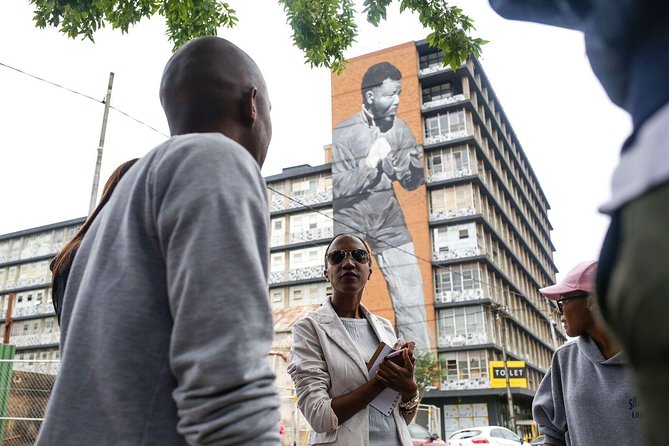 Innercity Walking Tour - Meeting Point and Schedule