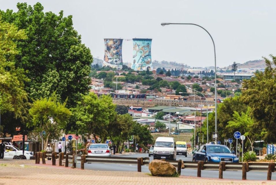 Johannesburg: Airport Transfer With City & Soweto Tour - Highlights of the Experience