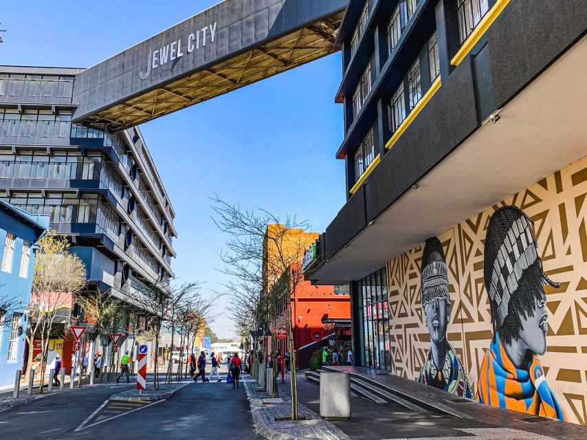 Johannesburg: Maboneng Street Art & Culture Tour - Vibrant Street Art