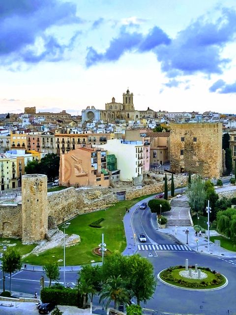 Journey to the Past: the Roman Tarraco and Old Town - Spanish - Experience Highlights