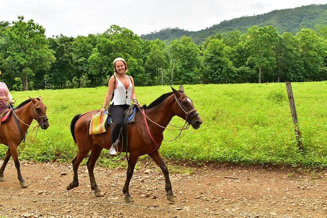 Jungle Horseback Riding + Chocolate Experience - Meeting and Pickup