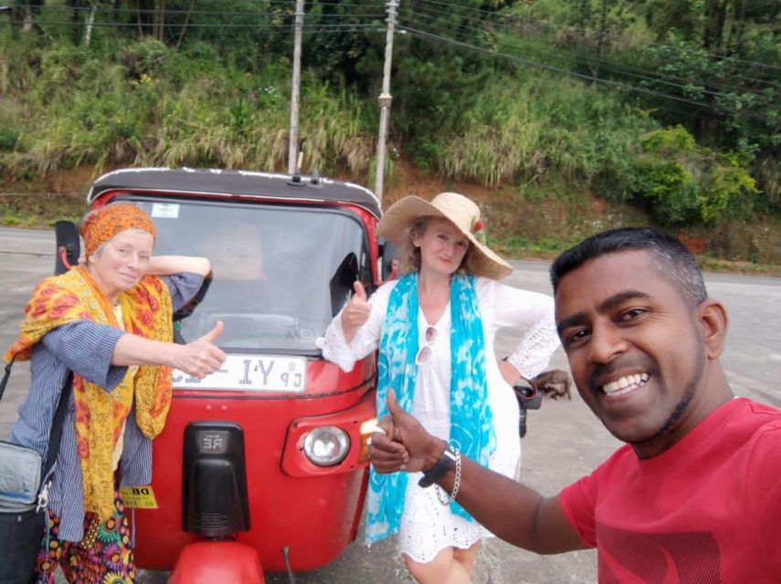 Kandy: City Tour and Sightseeing Shopping Tour by Tuk Tuk - Itinerary Highlights