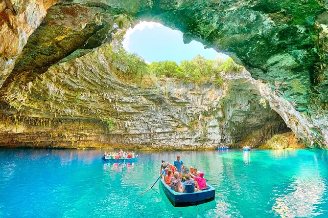 Kefalonia Highlights- Bus & Cruise, Assos & Lunch in Fiscardo - Included in the Tour