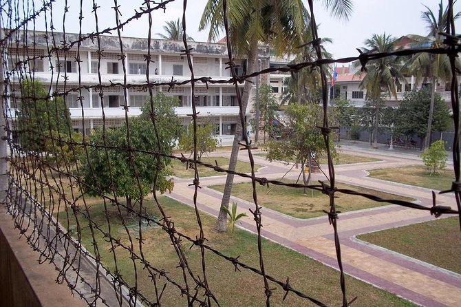 Killing Fields & Toul Sleng Genocide Museum Tickets With Tuk Tuk - Toul Sleng Genocide Museum