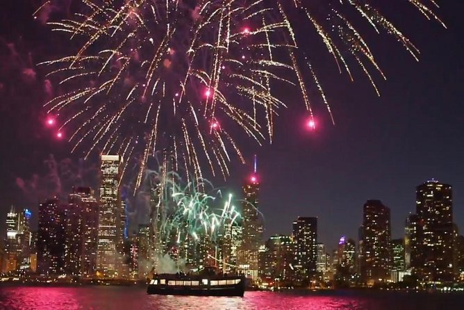 Lake Michigan Fireworks Cruise in Chicago - Departure and Meeting Location