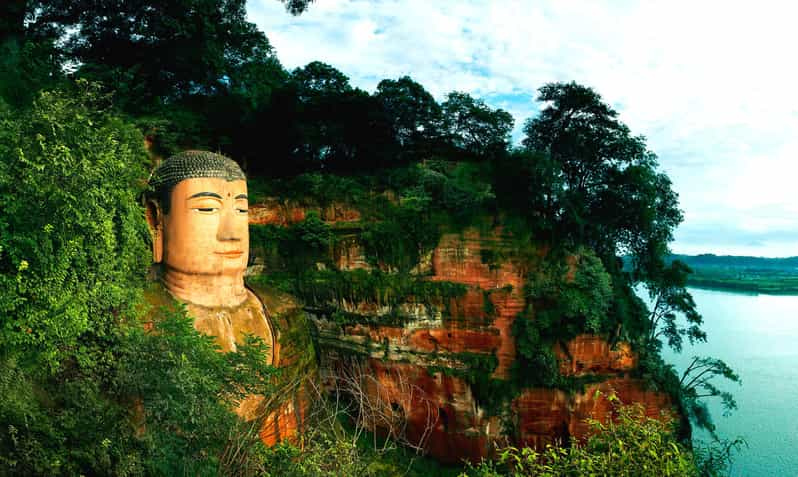 Leshan:Leshan Giant Buddha Private Day Tour - Itinerary Highlights