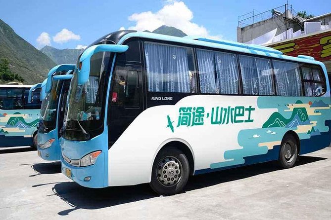 Li River Bamboo Boat Cruise & Yangshuo Village Private Day Tour - Scenic Li River Cruise