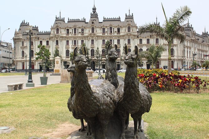 Lima Cultural City Tour & Catacombs + Pachacamac Ancient Site - Exploring Historic Center