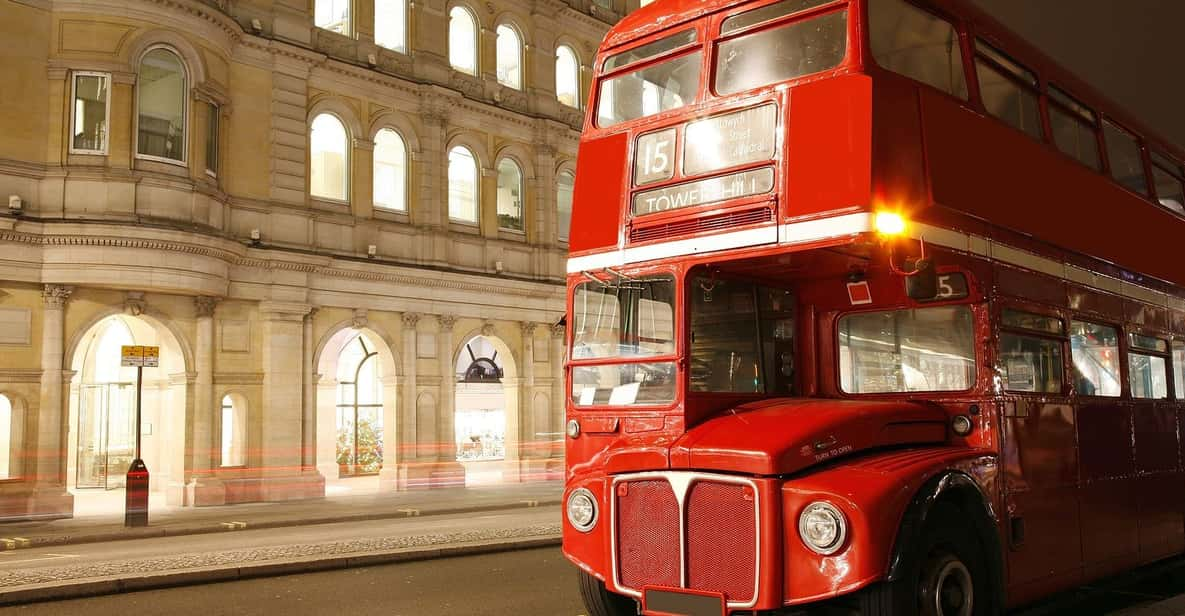 London: Christmas Lights Bus Tour - Tour Experience