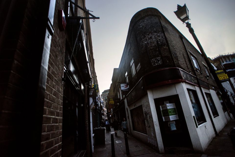 London: Jack the Ripper Walking Tour - Exploring the East End