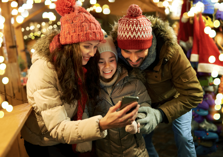 Luxembourg : Christmas Market Smartphone Game - Accessibility and Language Options