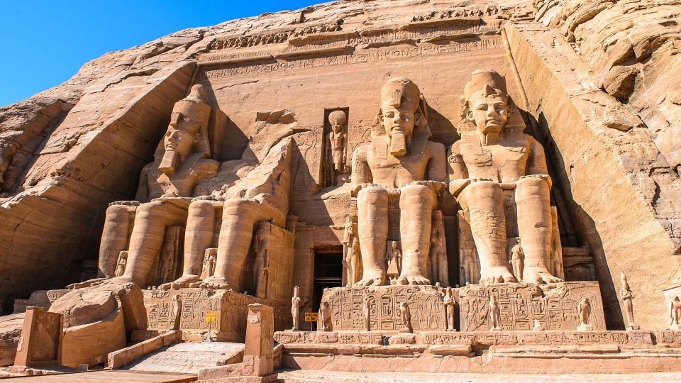 Luxor: Abu Simbel Temple Private Guided Day Trip With Lunch - Itinerary and Experience