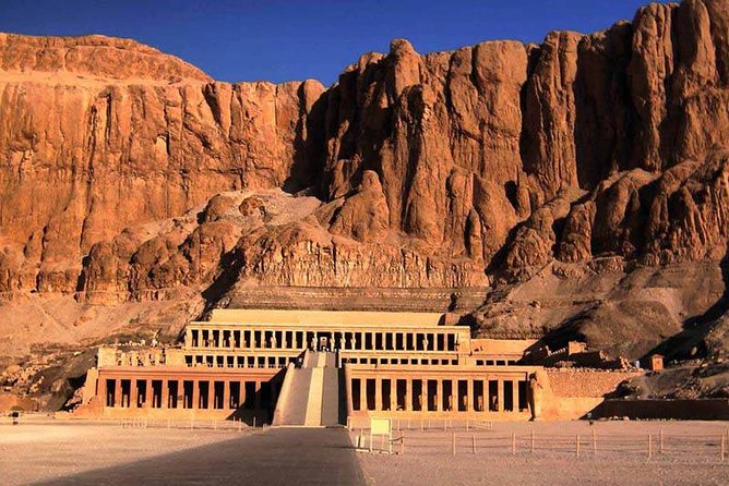 Luxor Private Day Tour From Soma Bay With Private Tour Guide - Transportation and Pickup