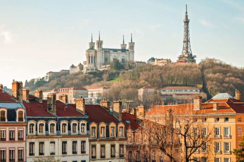 Lyon: First Discovery Walk and Reading Walking Tour - Key Points
