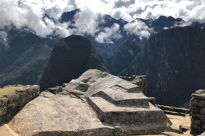 Machu Picchu Private Day Trip From Cusco or Sacred Valley - Train Journey to Aguas Calientes