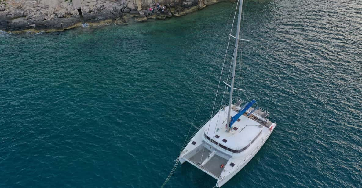 Malta: Catamaran La Zingara Private Day Charters Renting - Catamaran Specifications