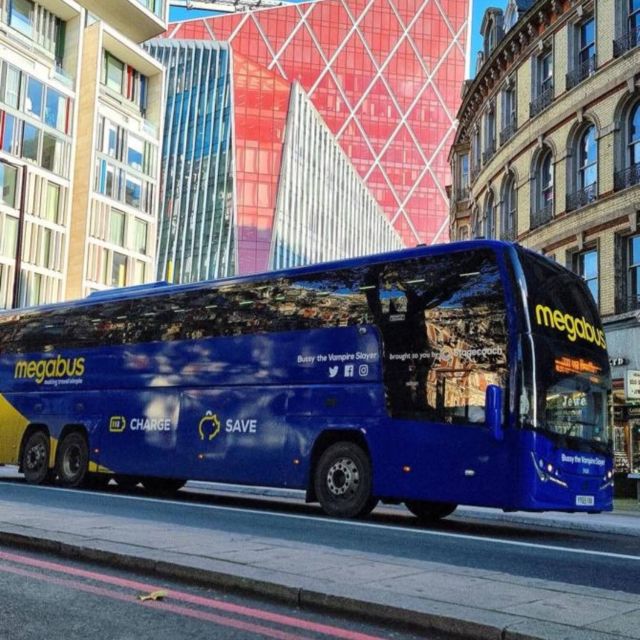 Manchester Airport: BUS Transfer To/From London - Onboard Amenities