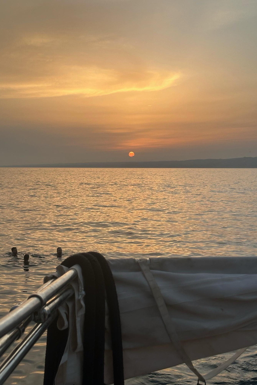 Marseille: Sunset Catamaran Cruise With Drinks and Snacks - Itinerary Details