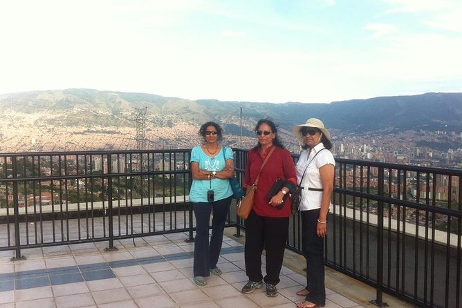 Medellin City Tour With Cable Car, Lunch, and Fernando Botero's - Itinerary Highlights