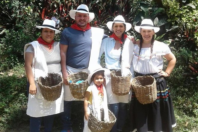 Medellin: Coffee Tour and Paisa Experience - Details of the Experience