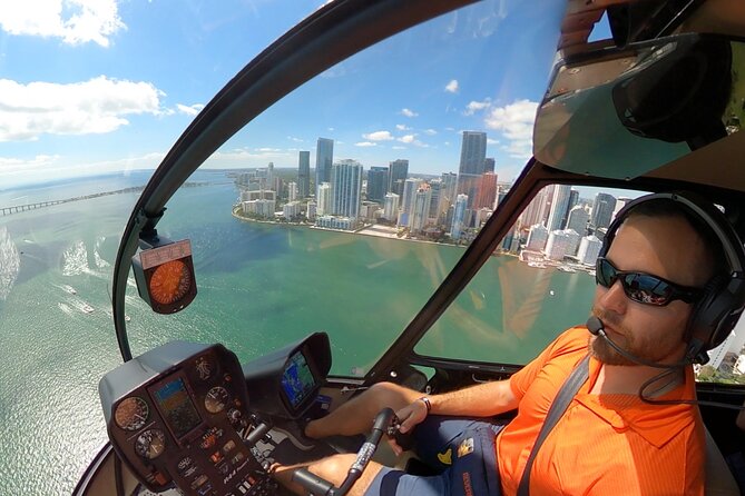 Miami Helicopter Tour: South Beach, Islands and Downtown - Meeting Point and Logistics