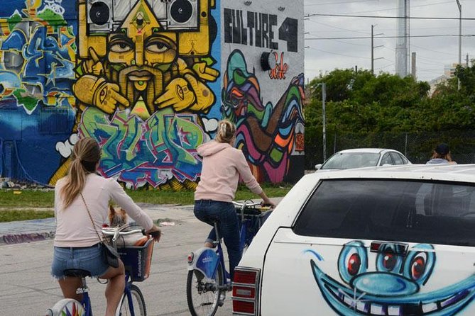 Miamis Best Graffiti Guide- Lil Havana- Squad Safari- 2-9 Ppl - Local Artist Guide
