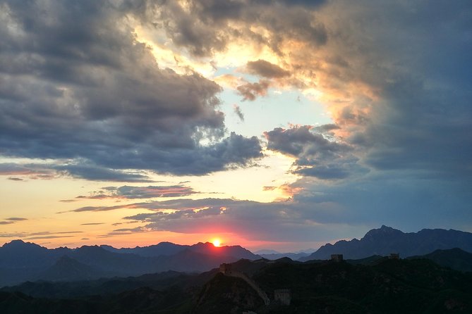 Mini-Group 6km Hiking Jinshanling Great Wall to Simatai West - Schedule and Timing
