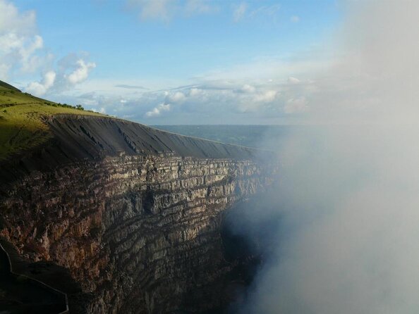 Mombacho Volcano, Cloud Forest - Hiking Through the Lush Cloud Forest