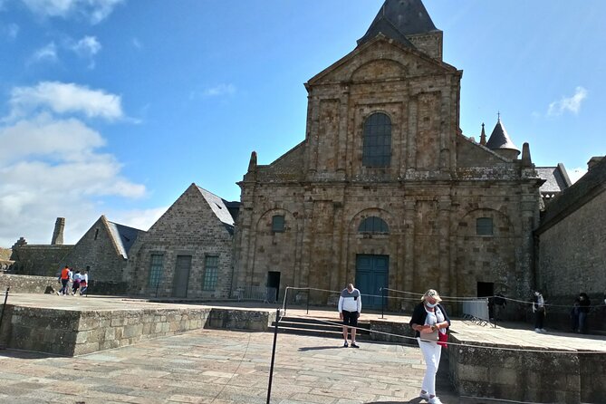 Mont Saint-Michel Abbey in the Middle Ages: A Self-Guided Audio Tour - Overview of the Audio Tour