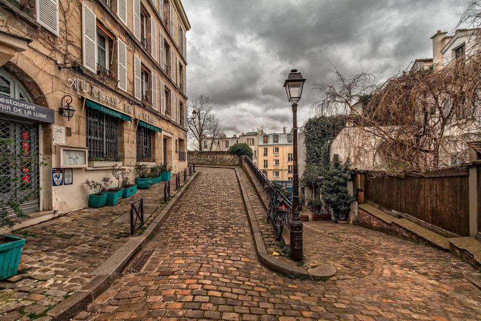 Montmartre Walking Tour in English - Tour Highlights and Experience