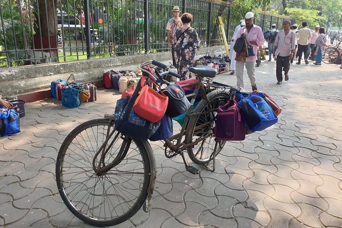 Mumbai City + Dabbawala Aka Lunchbox + Train Ride Tour - the Unfeigned Mumbai. - Exploring Local Train Culture