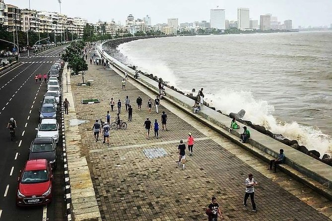 Mumbai City Tour in Public Transportation - Itinerary Highlights