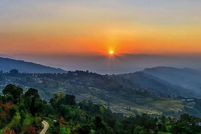 Nagarkot Sunrise View and Refreshing Morning Hike Near Kathmandu - Hiking Experience Details