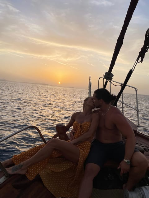 Naxos: Sunset Cruise With Wine and Snacks - Reservation and Cancellation Policy
