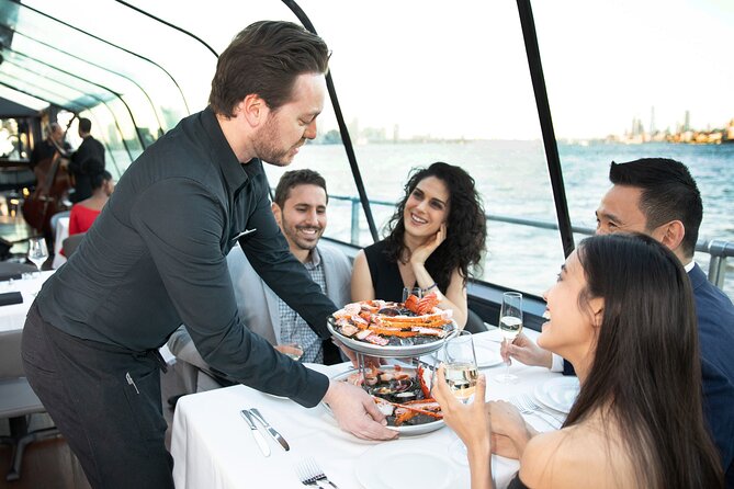 New York City Lunch Cruise on Bateaux - Scenic Views and Attractions