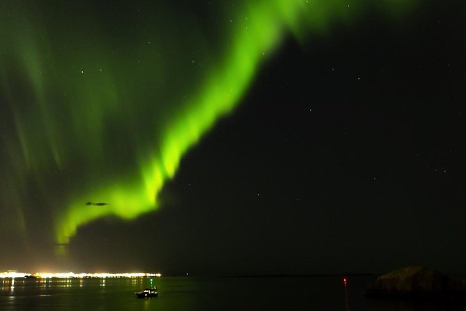 Northern Lights Yacht Cruise - Experienced Crew and Knowledgeable Guides