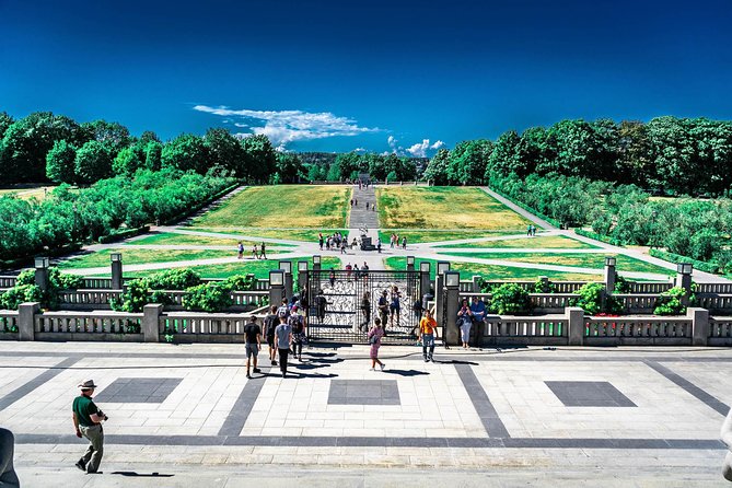 Oslo & Vigeland Park Private Walking Tour - Cancellation and Flexibility Options