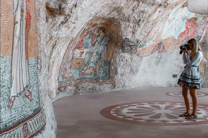 Ostrog Monastery Tour - Transportation and Comfort